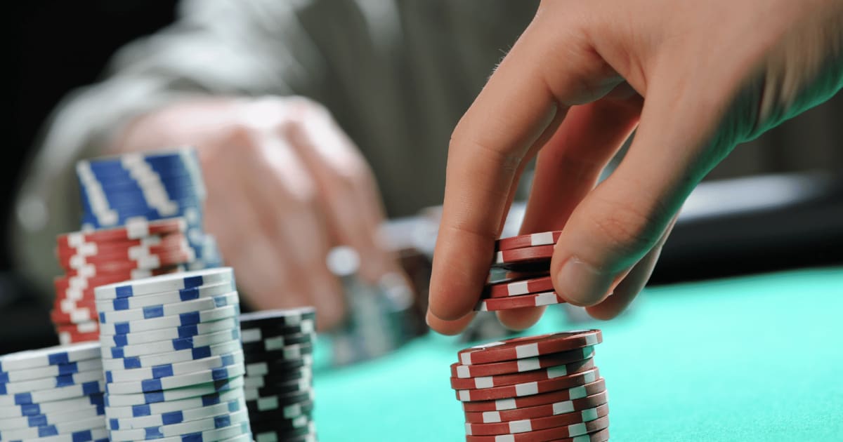 Texas Holdem vs. Omaha Poker: jaka jest różnica?
